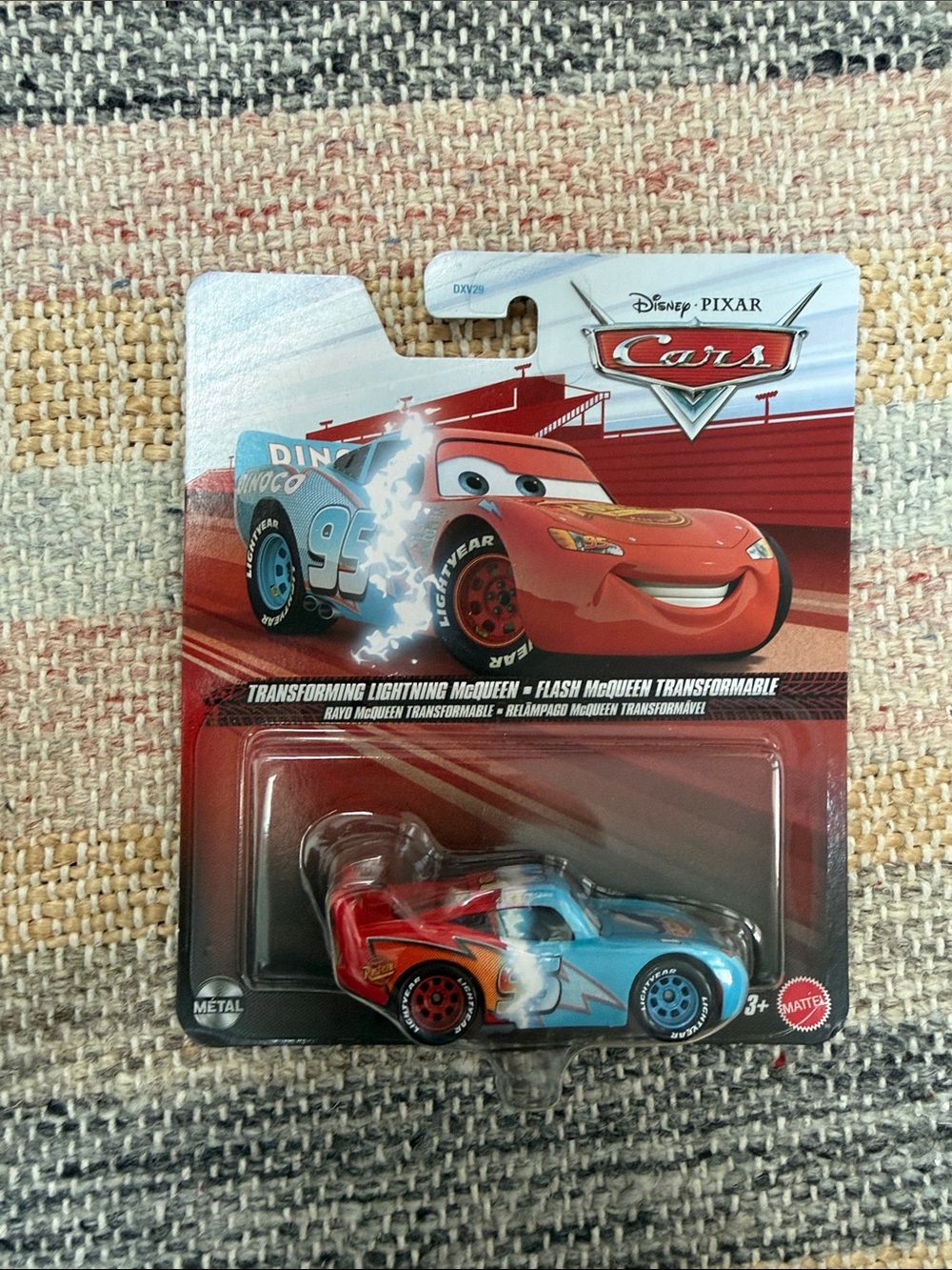 NWT Disney Cars Transforming Lightning McQueen die cast car toy
